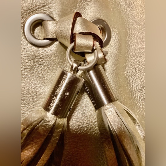 “Michael Kors” Large Silver Handbag - Picture 4 of 4